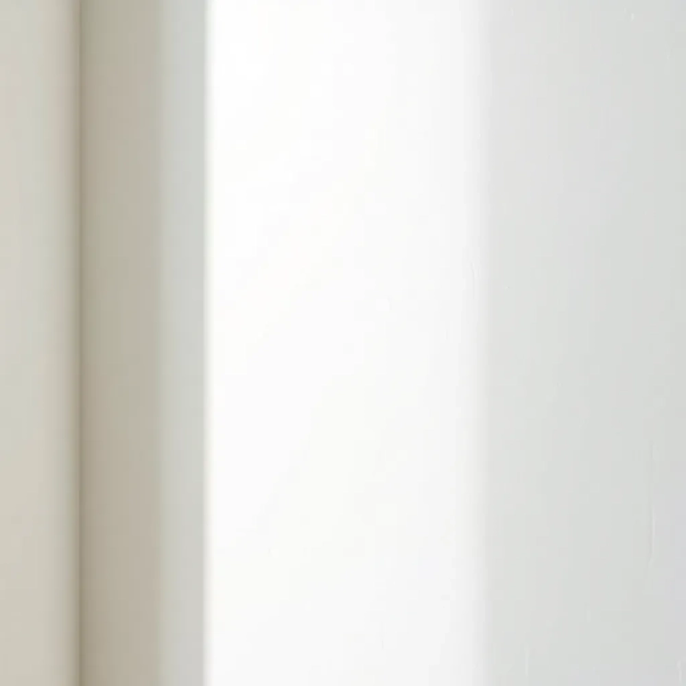 Biała farba podkładowa do ścian