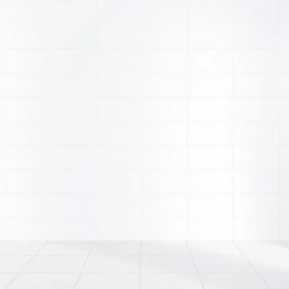 Duże białe płytki na ścianę