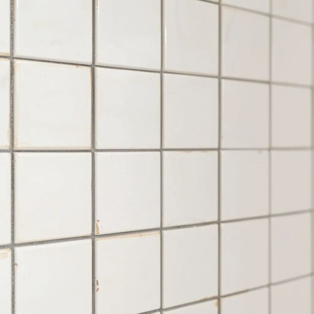 Jak odświeżyć płytki w łazience