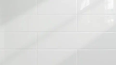 Białe płytki do łazienki 30x60