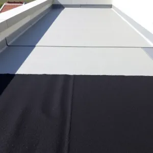 Co na papę pod płytki