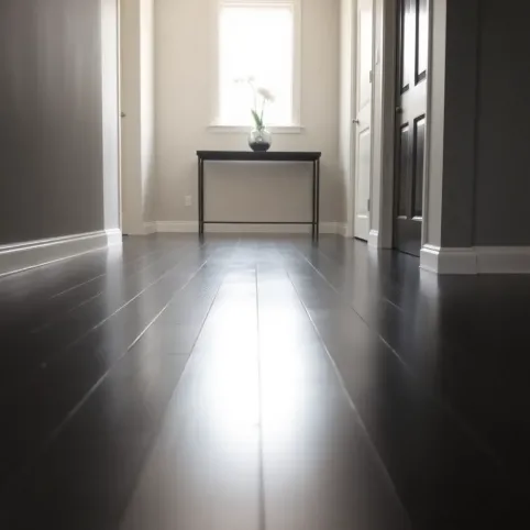 Czarna podłoga w domu