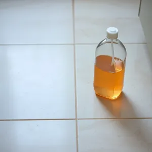 Czy można myć podłogę płynem do naczyń