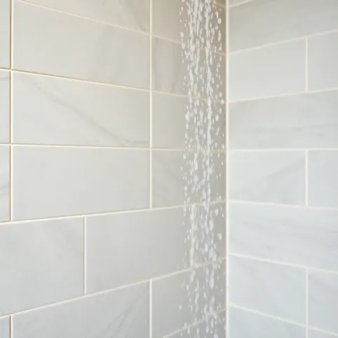 Czy płytki lappato nadają się pod prysznic