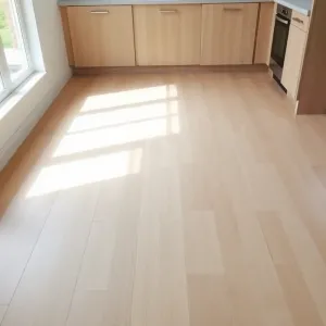 Czy układać panele laminowane pod szafkami w kuchni