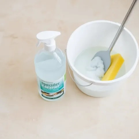 Czym czyścić podłogę z kamienia