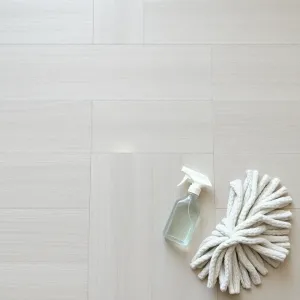 Czym myć panele winylowe po remoncie