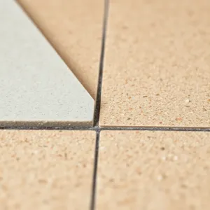 Czym przykleić płytki do płyty wiórowej