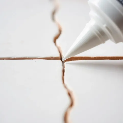 Czym skleić płytkę ceramiczną