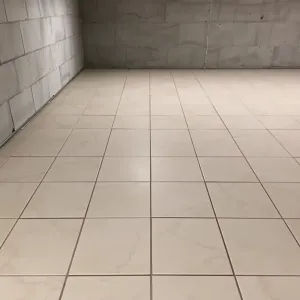 Czym wyłożyć podłogę w piwnicy