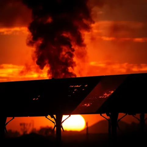 Dlaczego palą się panele fotowoltaiczne