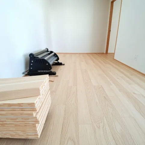 Ile kosztuje położenie paneli winylowych