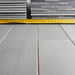 Ile zapasu płytek na podłogę