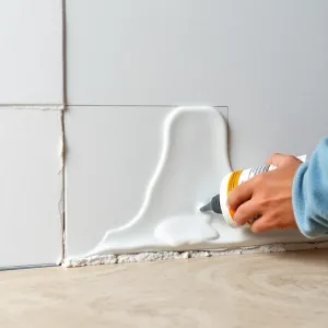 Jak kleić płytki na tynku gipsowym