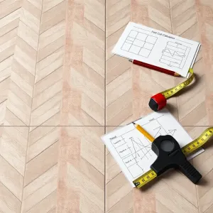 Jak obliczyć płytki w jodełkę