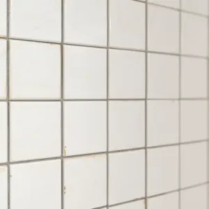 Jak odświeżyć płytki w łazience