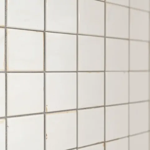 Jak odświeżyć płytki w łazience