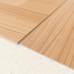 Jak połączyć panele z płytkami bez listwy