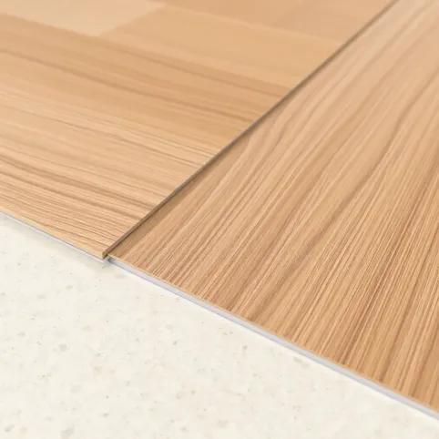 Jak połączyć panele z płytkami bez listwy