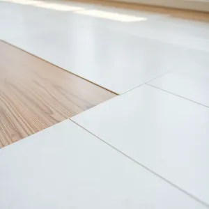 Jak połączyć parkiet z płytkami