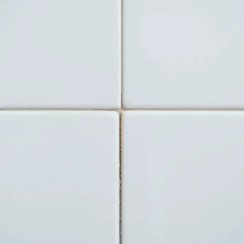 Jak połączyć płytki ze ścianą