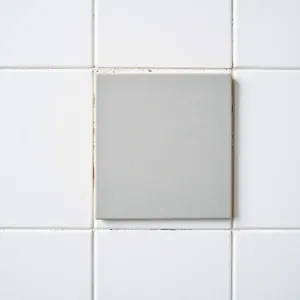 Jak układać płytki na ścianie