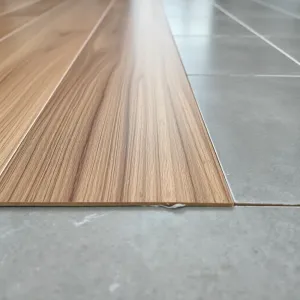 Jakie panele winylowe na płytki