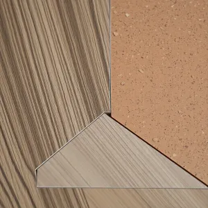 Łączenie paneli z płytkami korkiem