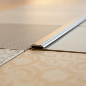 Listwa łącząca płytki z płytkami