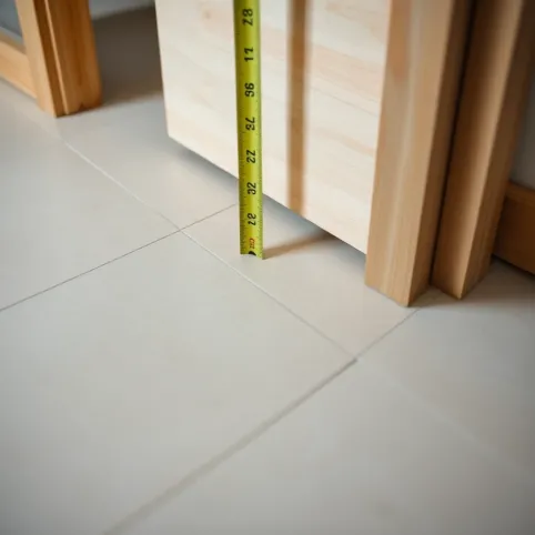 Montaż drzwi ile nad podłogą