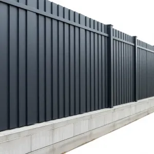 Ogrodzenie panelowe z podmurówką