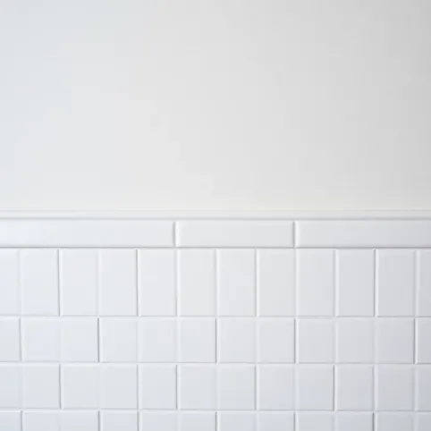 Płytki do połowy łazienki jak wykończyć