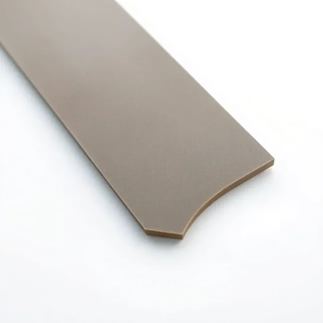 Płytki krawędziowe z kapinosem