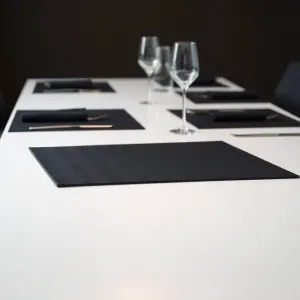 Podkładki czarne na stół