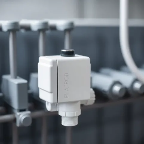 Siłownik elektryczny 230V do ogrzewania podłogowego