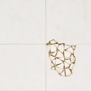 Wiercenie w płytkach z udarem czy bez